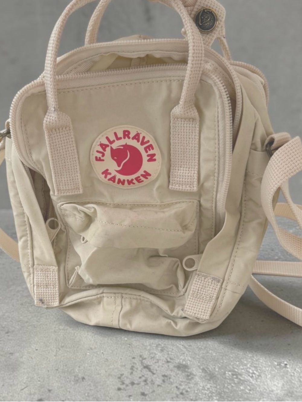 Kånken Mini Croosbody Bag - Cream